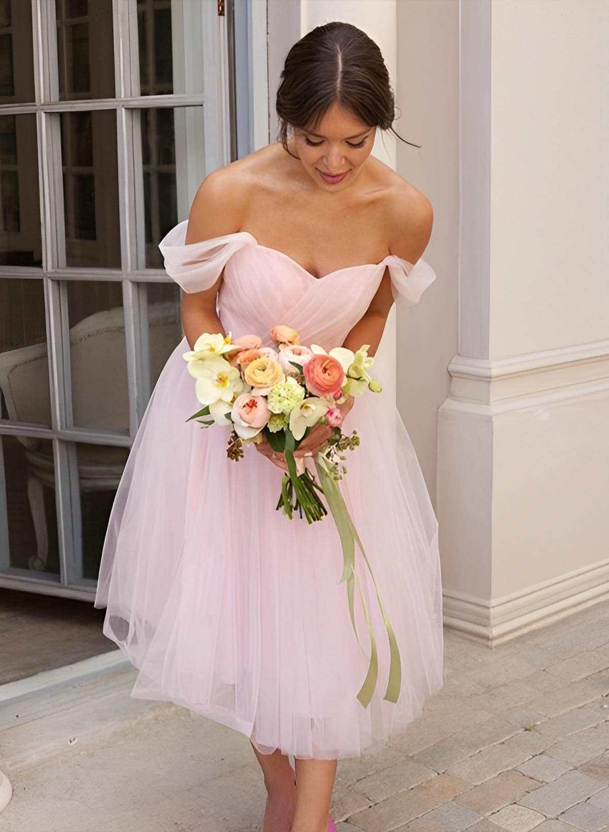 A-Line/Princess Tulle Off-The-Shoulder Knee-Length Bridesmaid Dresses With Ruffle