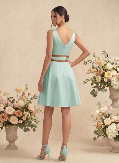 A-Line/Princess V Neck Knee-Length Satin Bridesmaid Dress With Pleated
