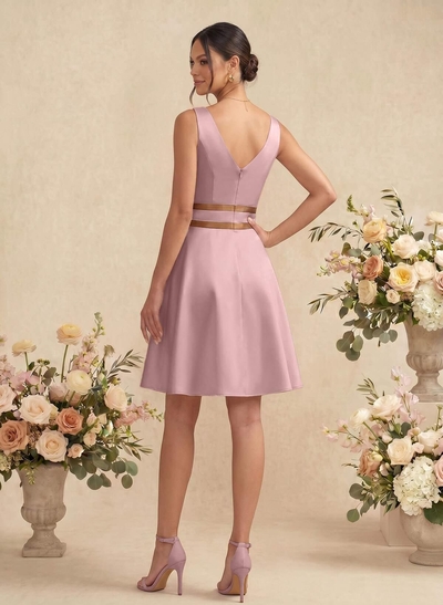 A-Line/Princess V Neck Knee-Length Satin Bridesmaid Dress With Pleated
