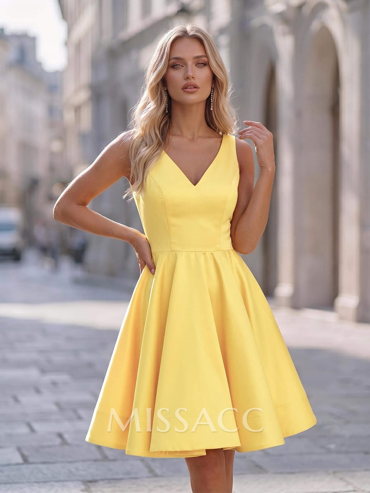 A-Line/Princess V-Neck Knee-Length Satin Cocktail Dresses WIth Pleats