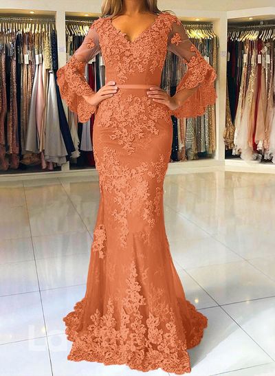 Trumpet/Mermaid V-Neck Tulle Long Sleeves Sweep Train Evening Dresses With Appliques Lace