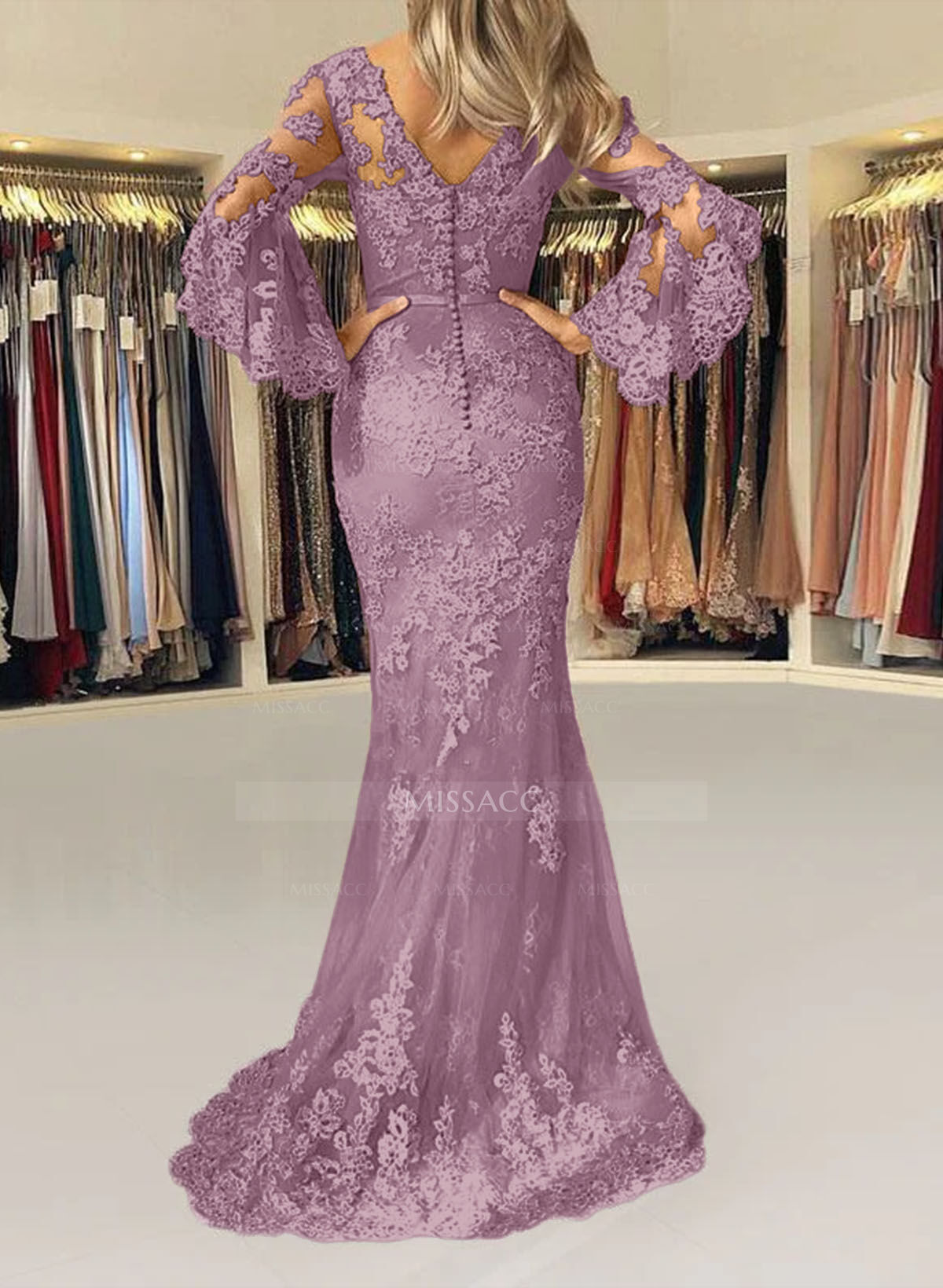 Trumpet/Mermaid V-Neck Tulle Long Sleeves Sweep Train Evening Dresses With Appliques Lace