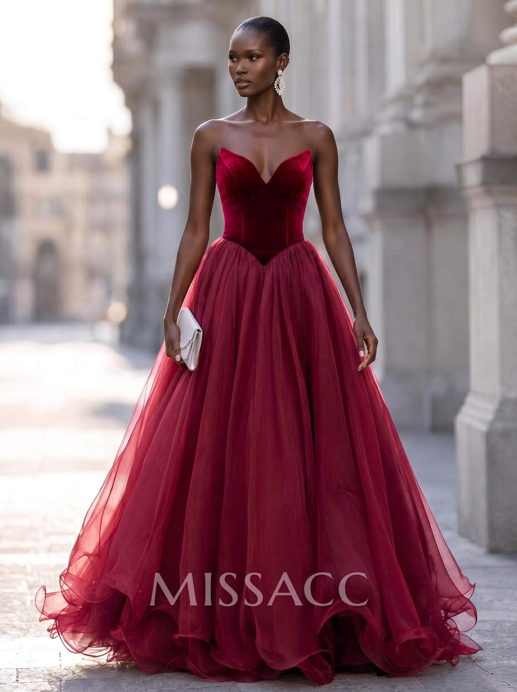 Ball-Gown Strapless Sleeveless Sweep Train Velvet/Organza Evening Dresses