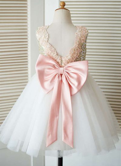 A-line/Princess Scoop Neck Knee-Length Tulle Sequined Flower Girl Dress With Bowknot Sash