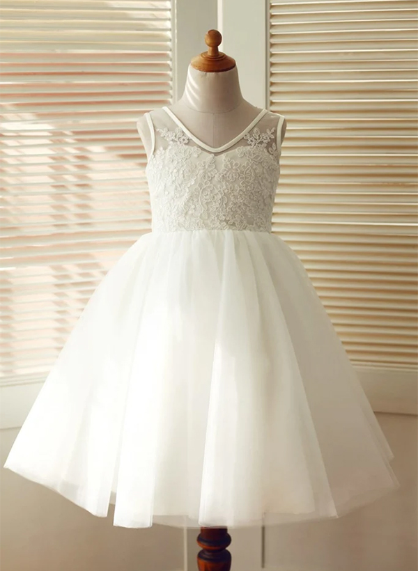 A-line/Princess V Neck Knee-Length Lace Tulle Flower Girl Dress