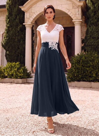 A-Line V-Neck Midi Chiffon Mother Of The Bride Dresses With Lace Appliqué