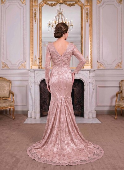 Exquisite Plunge Neck Trumpet Floral Embroidered Mother Of The Bride Dresses