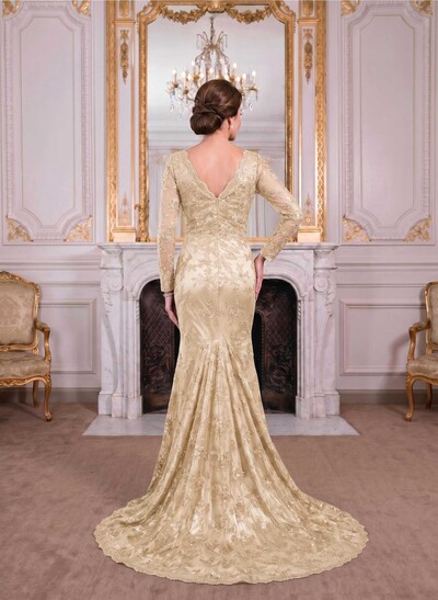 Exquisite Plunge Neck Trumpet Floral Embroidered Mother Of The Bride Dresses