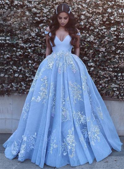 Ball-Gown/Princess Off-the-Shoulder Court Train Tulle Prom Dress With Appliques Lace