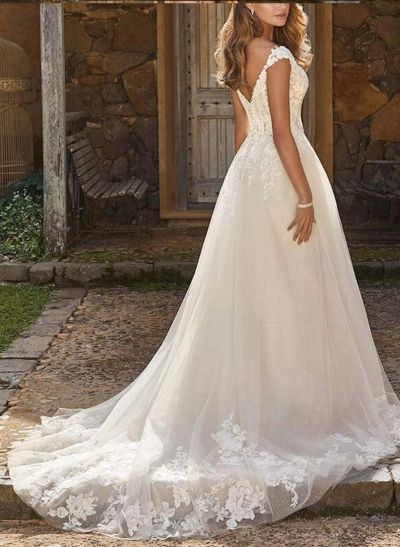 V Neck Tulle Lace A-Line/Princess Wedding Dresses With Appliques Lace