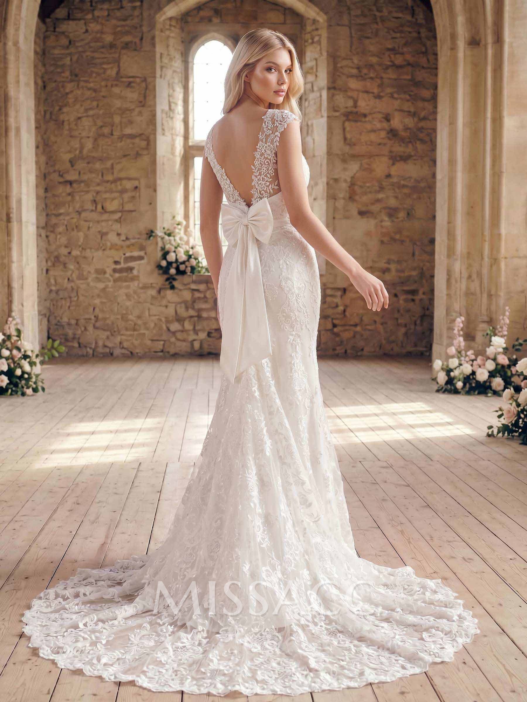 Trumpet/Mermaid V Neck Lace Sweep Train Wedding Dresses With Lace Trumpet/Mermaid V Neck Lace Sweep Train Wedding Dresses With Lace