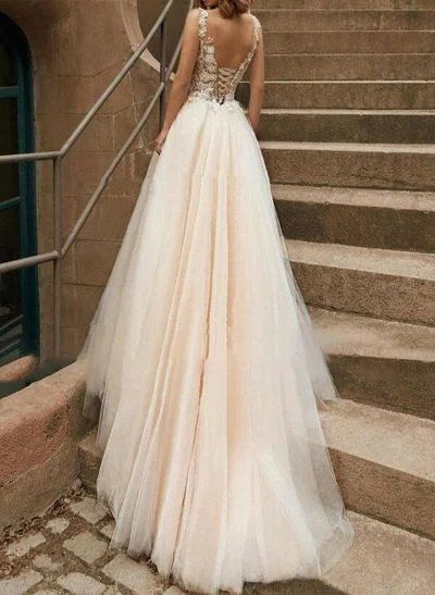 Ball-Gown/Princess V Neck Tulle Lace Sweep Train Wedding Dresses With Lace