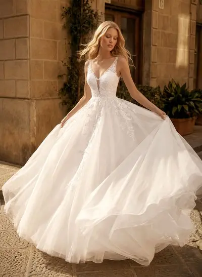 A-Line V Neck Sleeveless Floor-Length Tulle Wedding Dresse With Appliques Lace