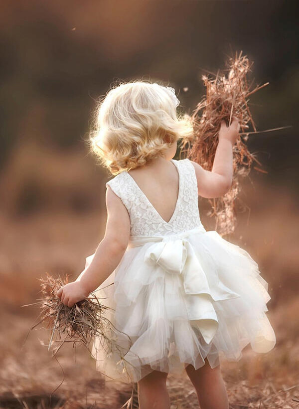 Ball-Gown/Princess Scoop Neck Sleeveless Lace Tulle Knee-length Flower Girl Dress With Lace 