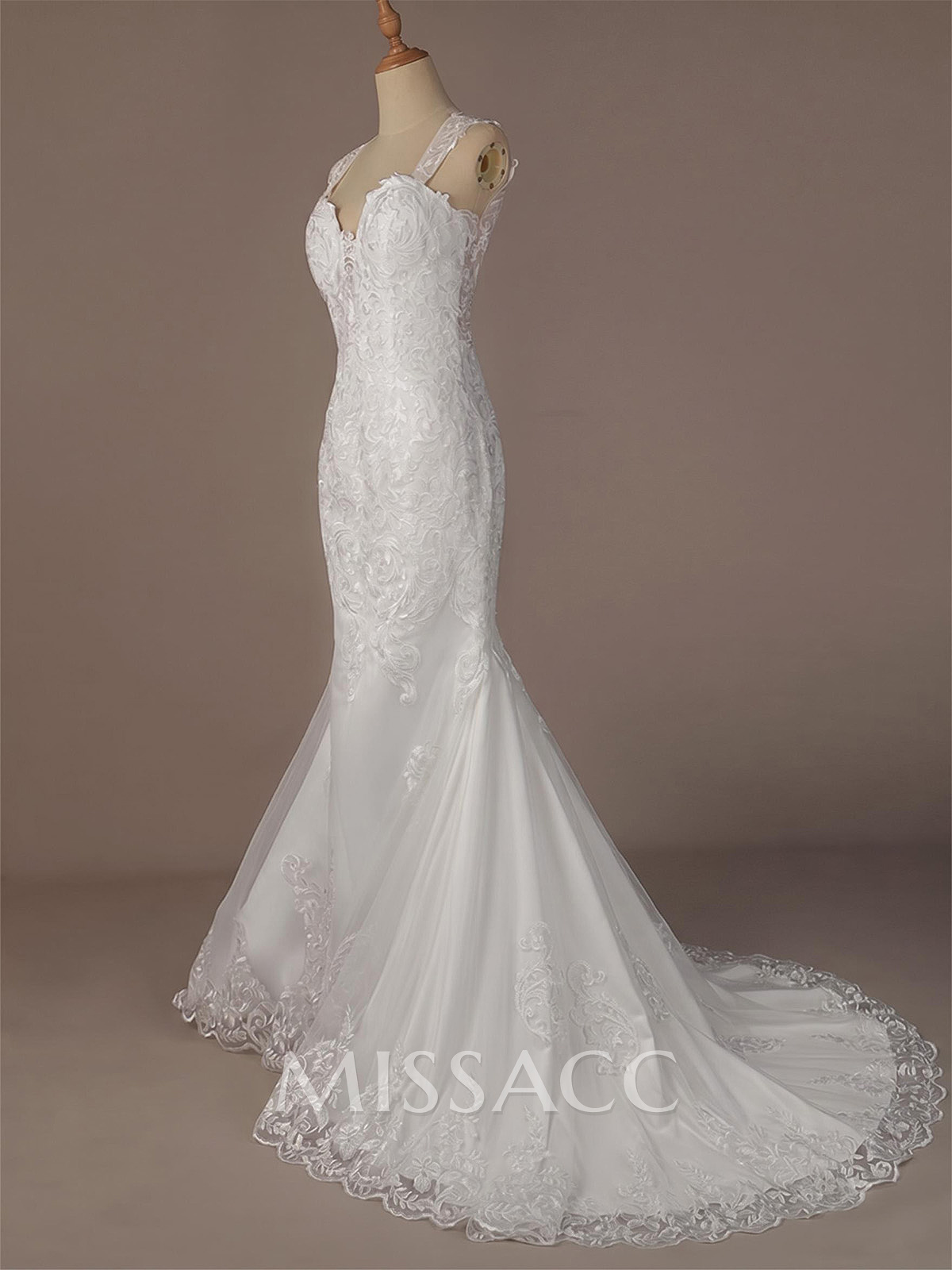 Trumpet/Mermaid Sweetheart Sleeveless Lace Chapel Train Wedding Dresses With Appliques Lace Back Hole