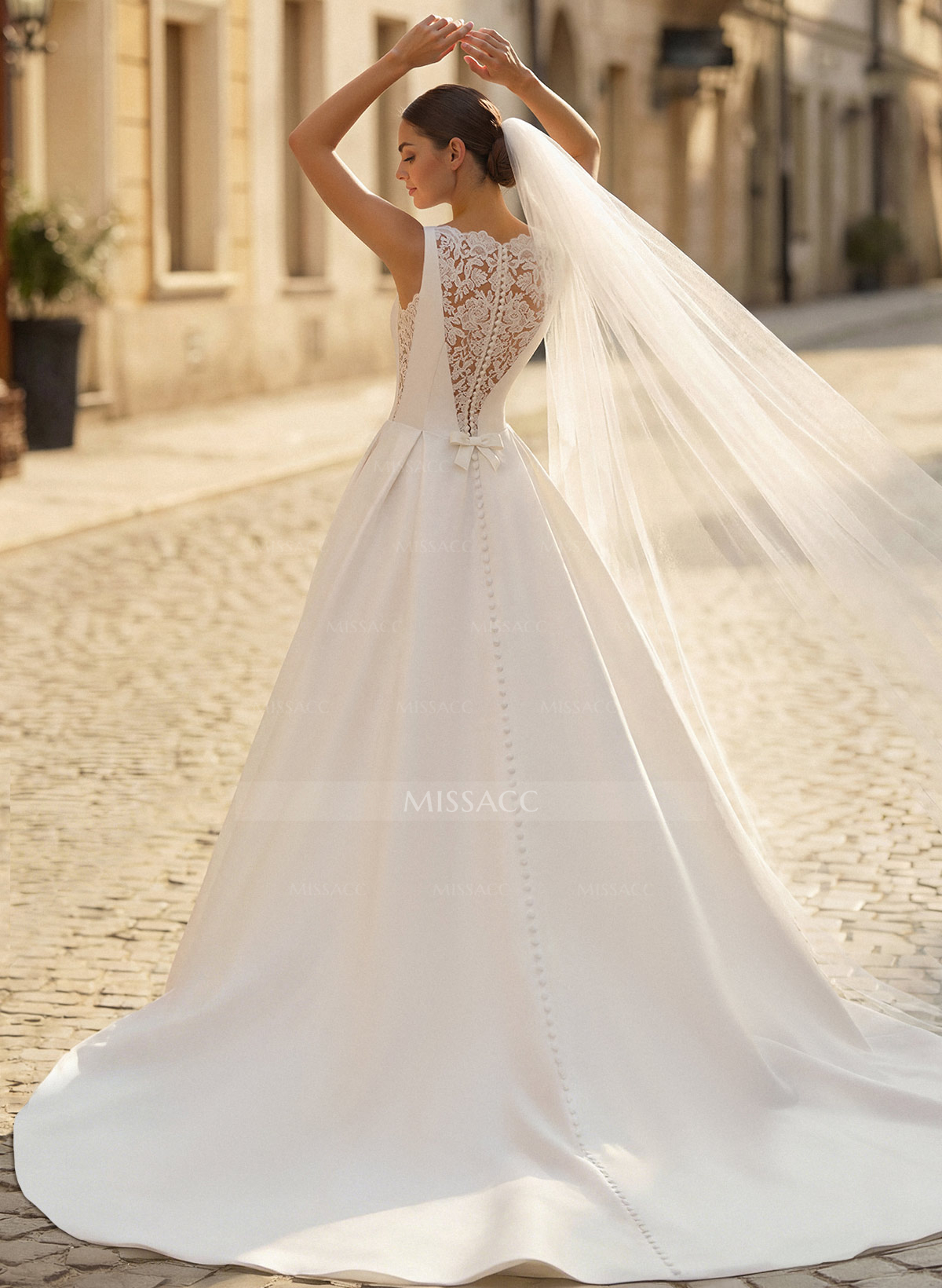 Ball-Gown Scoop Neck Sleeveless Satin Cathedral Train Wedding Dresses With Lace Bow(s)
