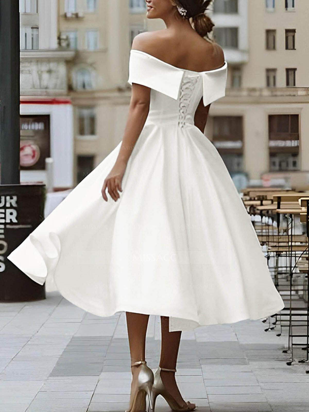 A-Line Off-The-Shoulder Satin Cocktail Dresses With Pockets