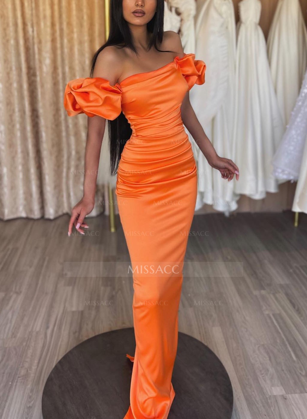 Off-The-Shoulder Satin Sheath/Column Evening Dresses