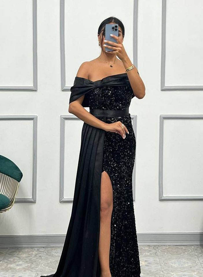 Sparkly Sequined Off-The-Shoulder Trumpet/Mermaid Evening Dresses