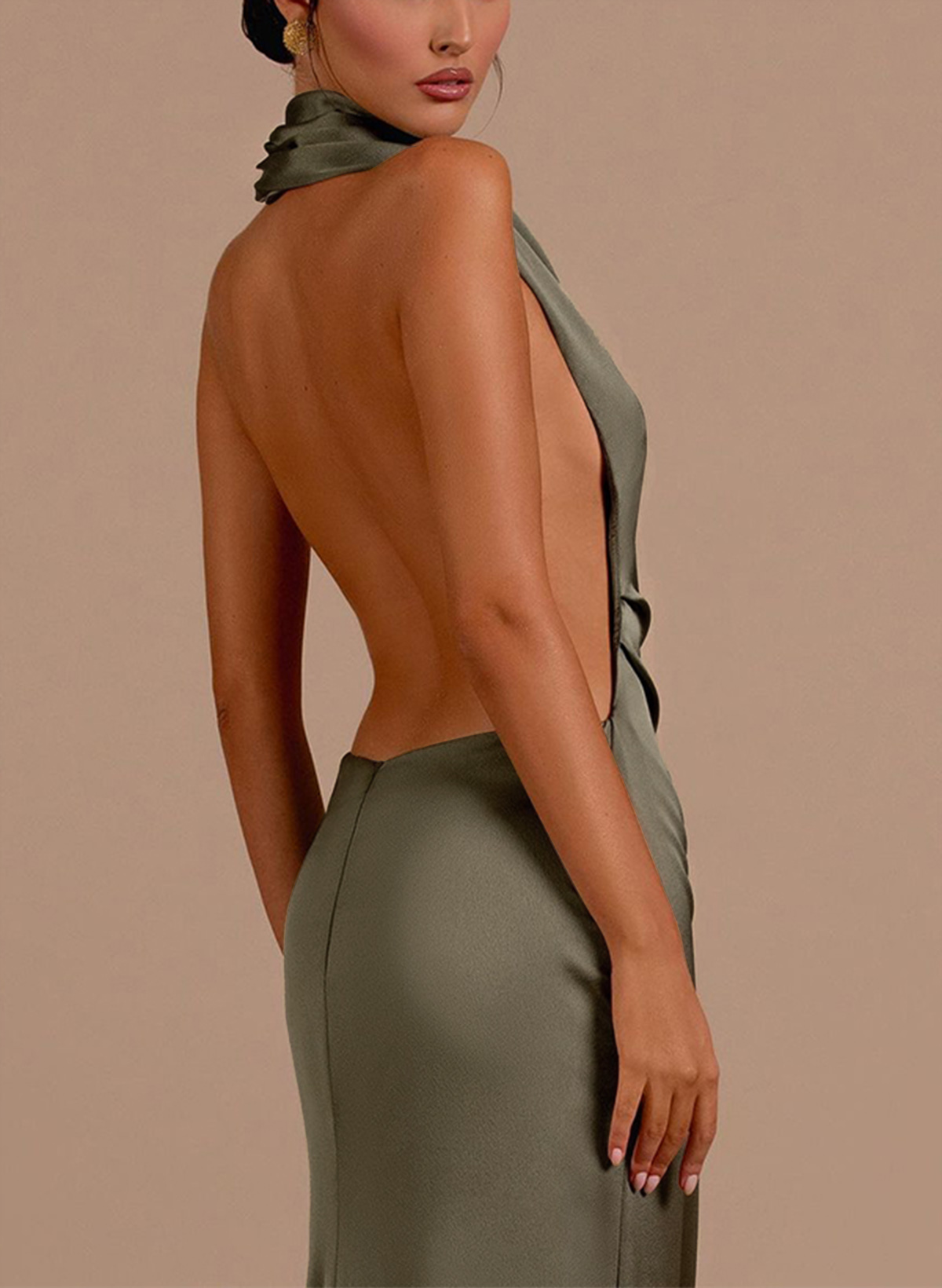 Sheath/Column Halter Sleeveless Silk Like Satin Evening Dresses With Back Hole