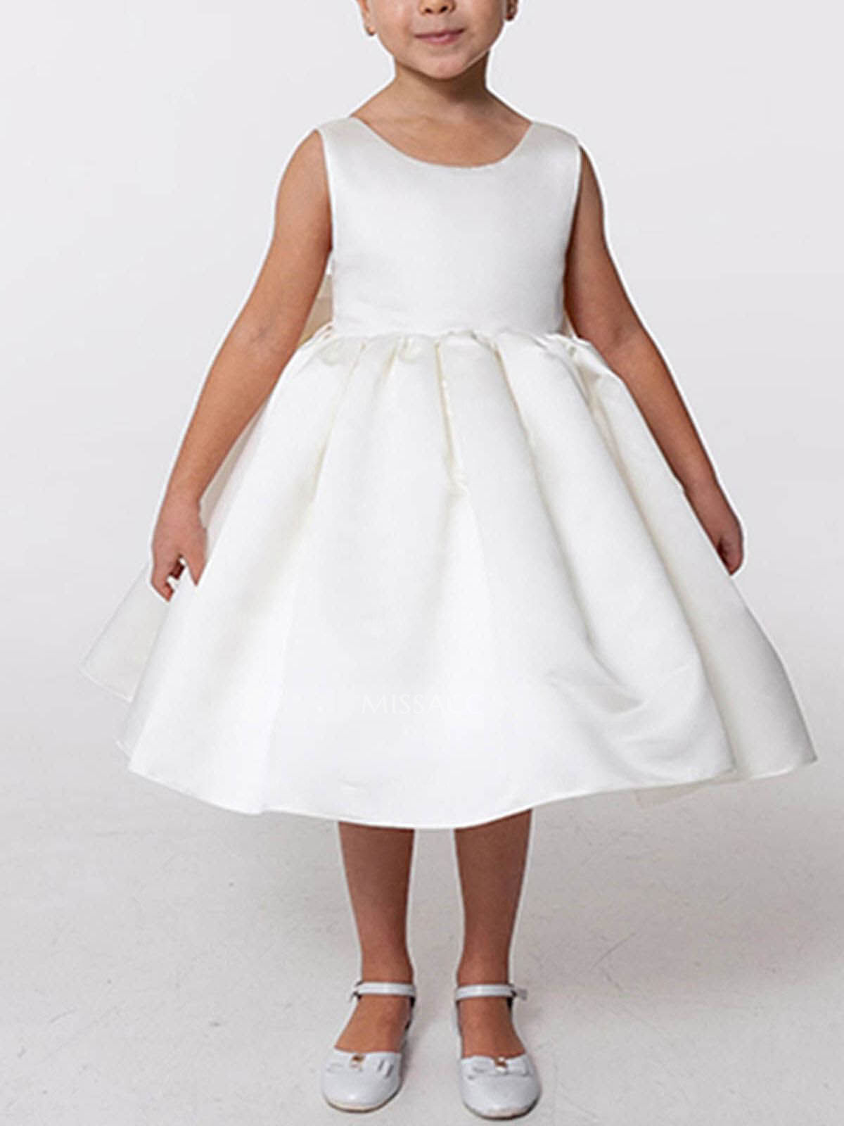 A-Line Scoop Neck Sleeveless Knee-Length Satin Flower Girl Dresses With Bow(s)