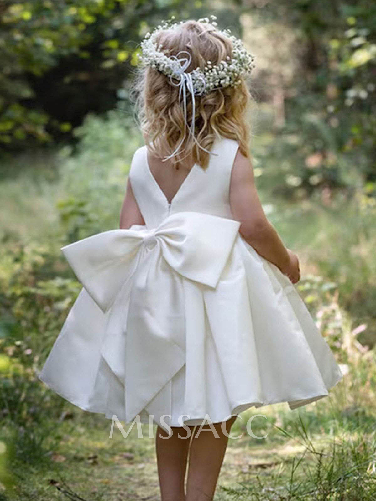 A-Line Scoop Neck Sleeveless Knee-Length Satin Flower Girl Dresses With Bow(s) A-Line Scoop Neck Sleeveless Knee-Length Satin Flower Girl Dresses With Bow(s)