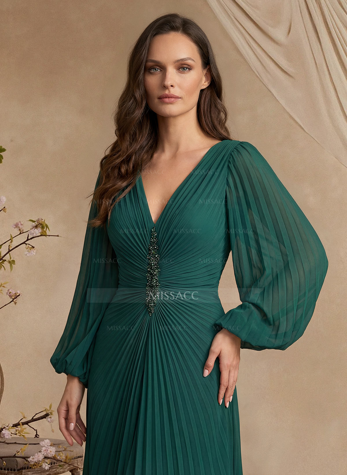 V-Neck Long Sleeves Pleated Mother Of The Bride Dresses With Beading