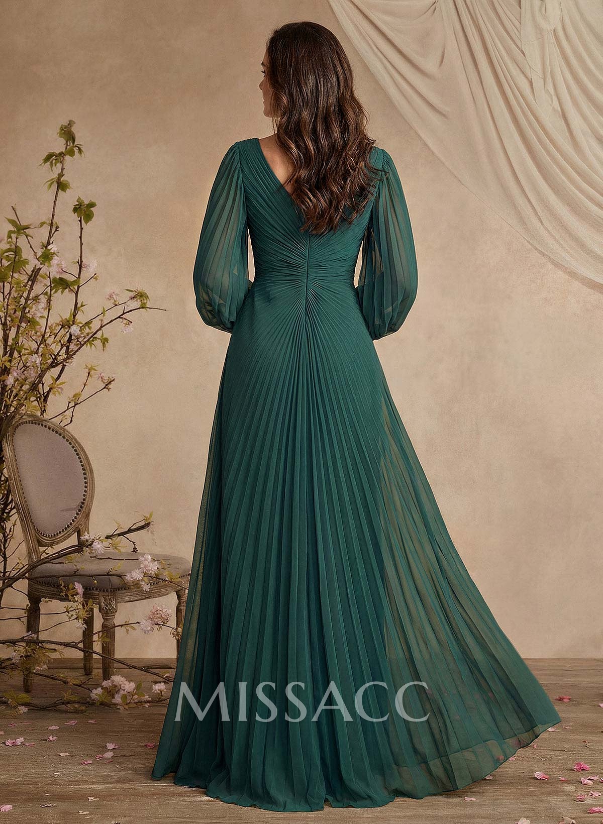 V-Neck Long Sleeves Pleated Mother Of The Bride Dresses With Beading