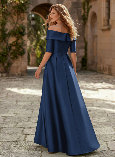 Elegant Off-The-Shoulder Satin Mother Of The Bride Dresses With 1/2 Sleeves