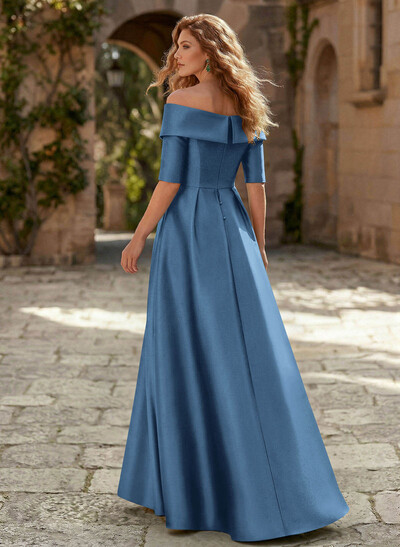 Elegant Off-The-Shoulder Satin Mother Of The Bride Dresses With 1/2 Sleeves