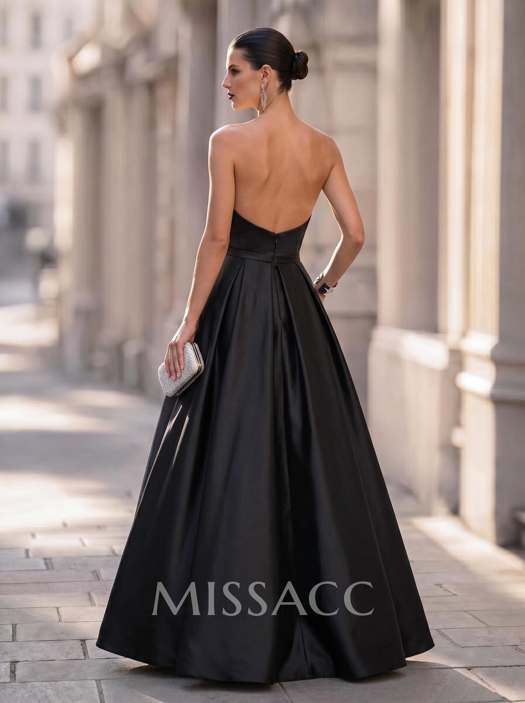 Ball-Gown Strapless Sleeveless Floor-Length Satin Wedding Dresses With Split Front Ball-Gown Strapless Sleeveless Floor-Length Satin Wedding Dresses With Split Front