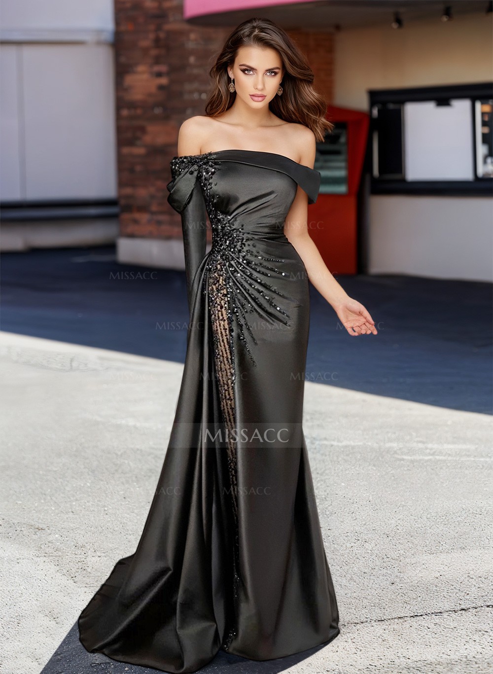 Column Off-The-Shoulder Long Sleeves Satin/Sequined Wedding Dresses