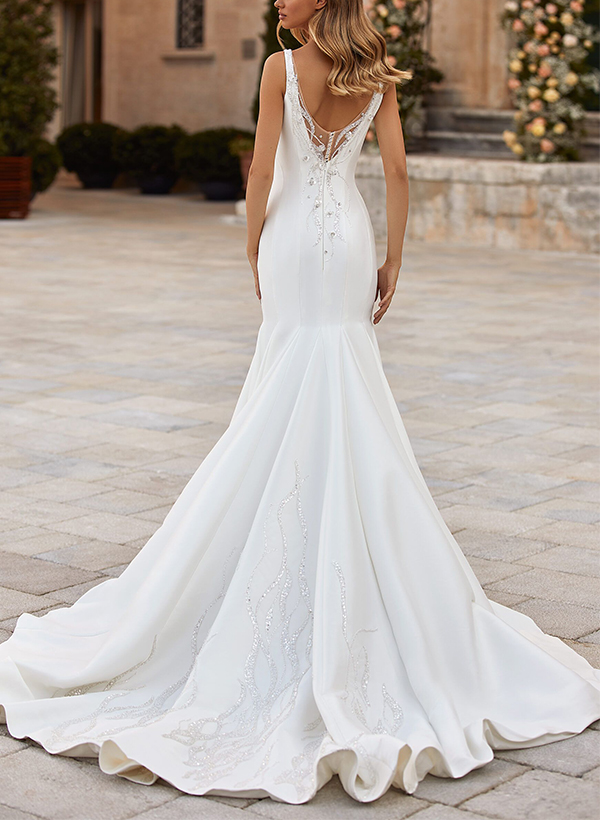 Trumpet/Mermaid V-Neck Sleeveless Sweep Train Wedding Dresses