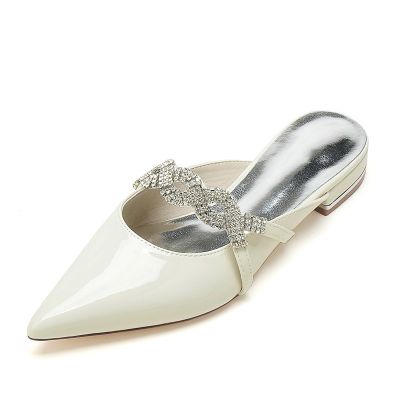 Closed Toe Patent Leather Low Heel Wedding Shoes/Party Shoes With Rhinestone