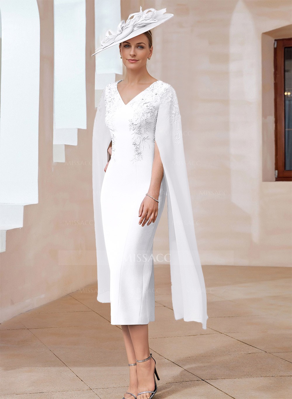 Sheath/Column V-Neck Sleeveless Lace/Elastic Satin Cocktail