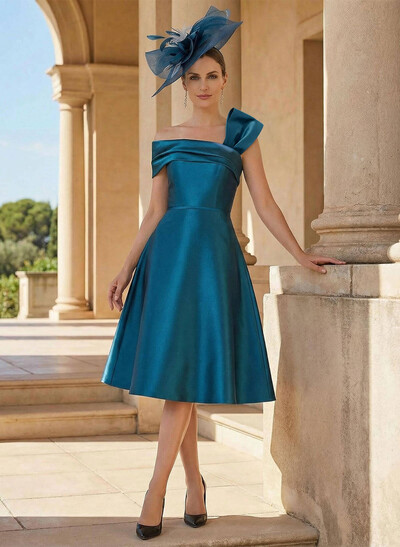 Simple Satin A-Line Knee-Length Cocktail Dresses