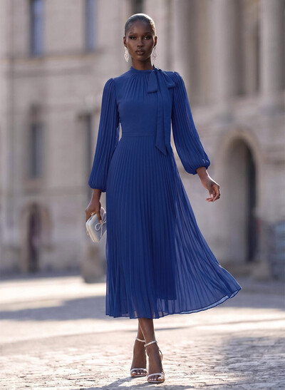 A-Line Scoop Neck Long Sleeves Chiffon Cocktail Dresses