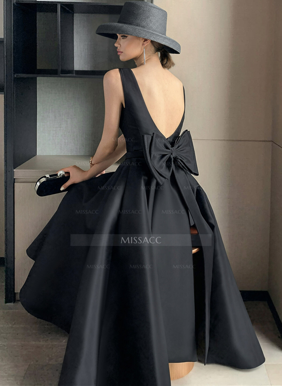 A-Line Square Neckline Sleeveless Satin Cocktail Dresses With Bow(s)