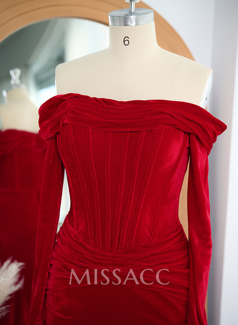 Velvet Off-The-Shoulder Long Sleeves Trumpet/Mermaid Evening Dresses Velvet Off-The-Shoulder Long Sleeves Trumpet/Mermaid Evening Dresses