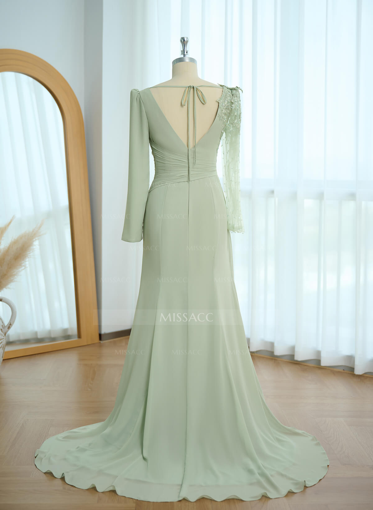 Sheath/Column Asymmetrical Long Sleeves Evening Dresses With Split Front