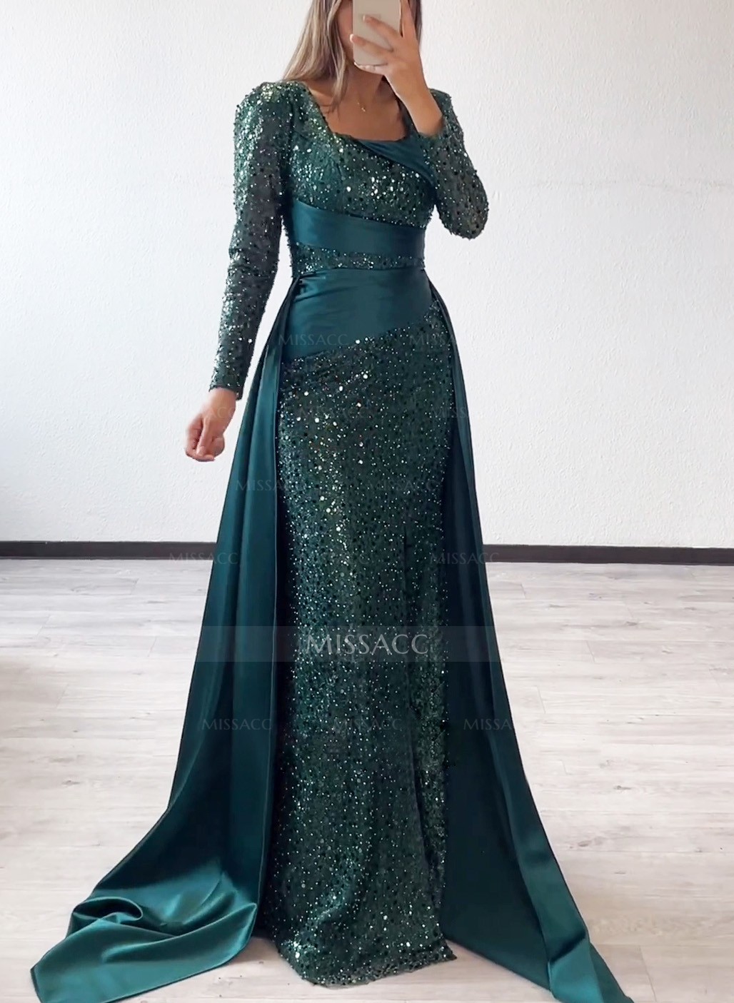 Square Neckline Long Sleeves Sequined Evening Dresses