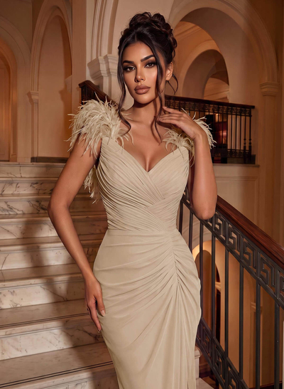 Sheath/Column V-Neck Sleeveless Chiffon Evening Dresses With Split Front