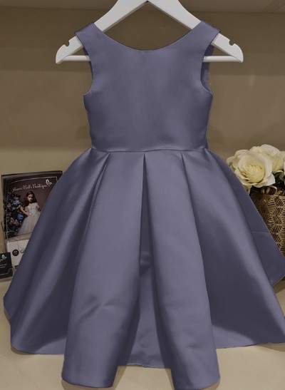 A-Line Scoop Neck Sleeveless Floor-Length Satin Flower Girl Dresses With Bow(s)