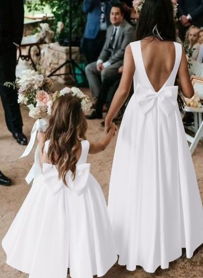 A-Line Scoop Neck Sleeveless Floor-Length Satin Flower Girl Dresses With Bow(s)