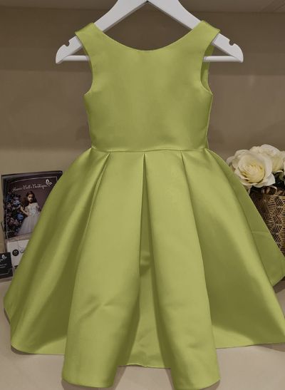 A-Line Scoop Neck Sleeveless Floor-Length Satin Flower Girl Dresses With Bow(s) A-Line Scoop Neck Sleeveless Floor-Length Satin Flower Girl Dresses With Bow(s)