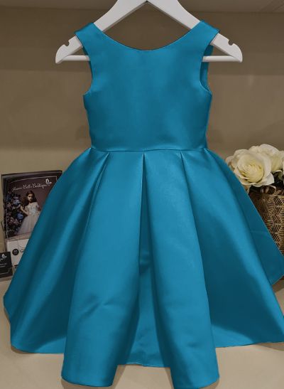 A-Line Scoop Neck Sleeveless Floor-Length Satin Flower Girl Dresses With Bow(s)