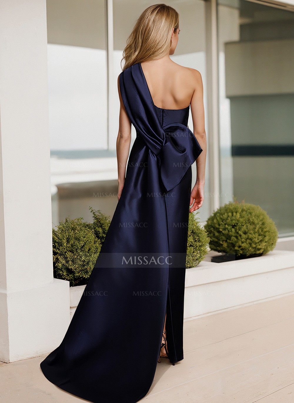 Sheath/Column One-Shoulder Sleeveless Satin Mother Of The Bride Dresses