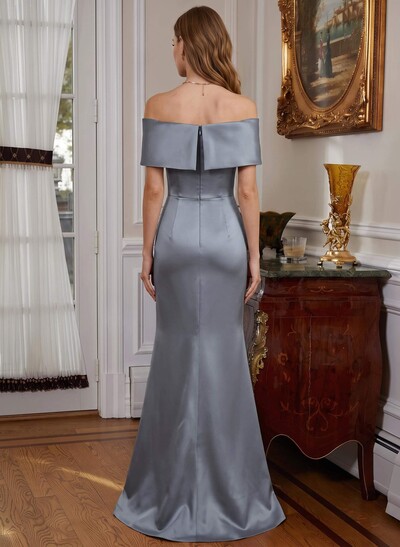 Sheath/Column Off-The-Shoulder Sleeveless Satin Mother Of The Bride Dresses