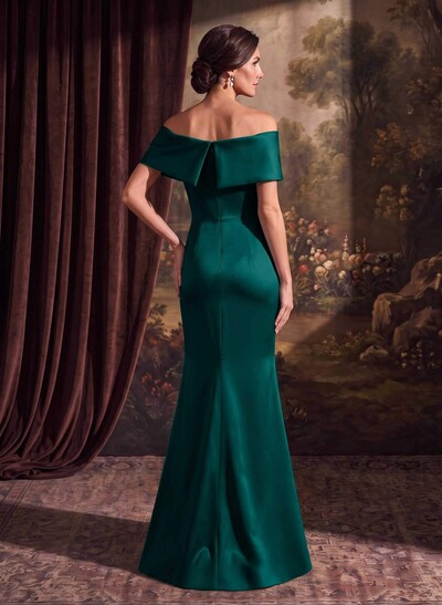 Sheath/Column Off-The-Shoulder Sleeveless Satin Mother Of The Bride Dresses