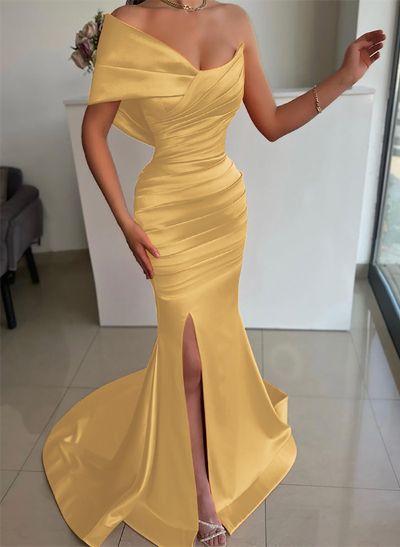 One-Shoulder Sleeveless Sweep Train Satin Bridesmaid Dresses With Split Front